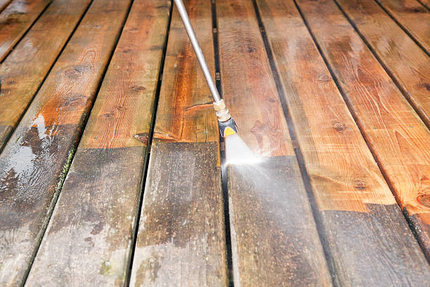 Why Choose Our Certified Pressure Washing Experts for Your Project Needs in Henagar, AL?